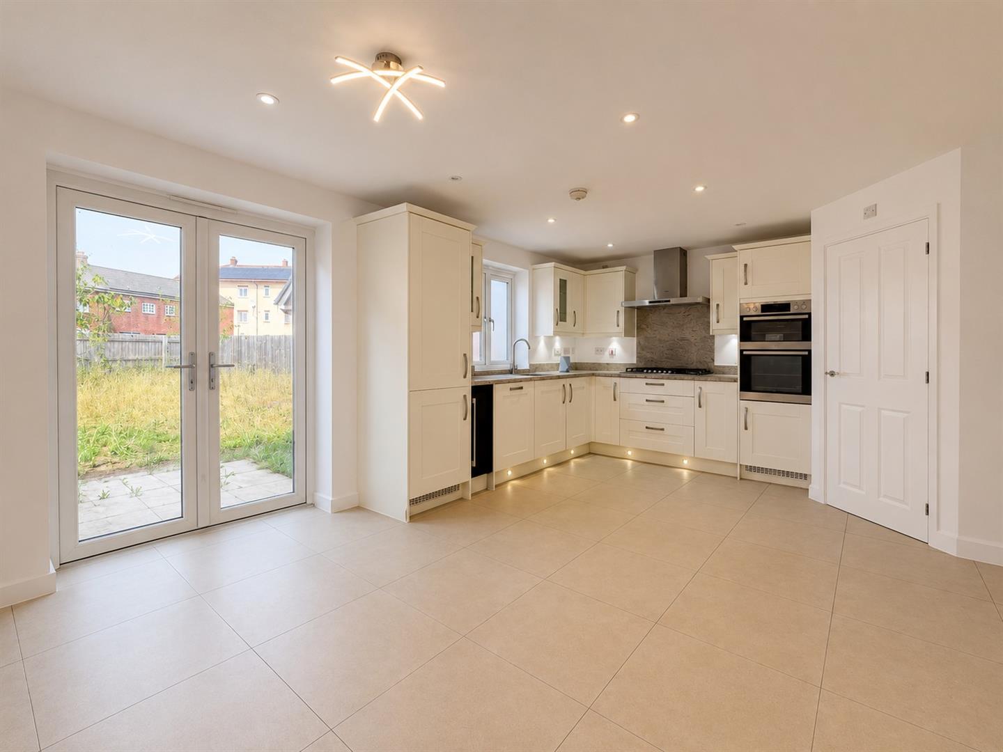 4 bed property in Banbury Heath, Bedford